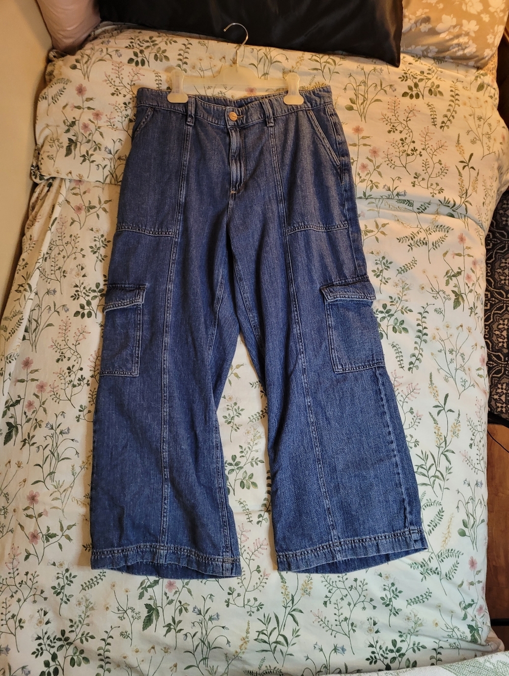 Reitmans size 31 Petitie 100% Cotton Cargo Jeans
